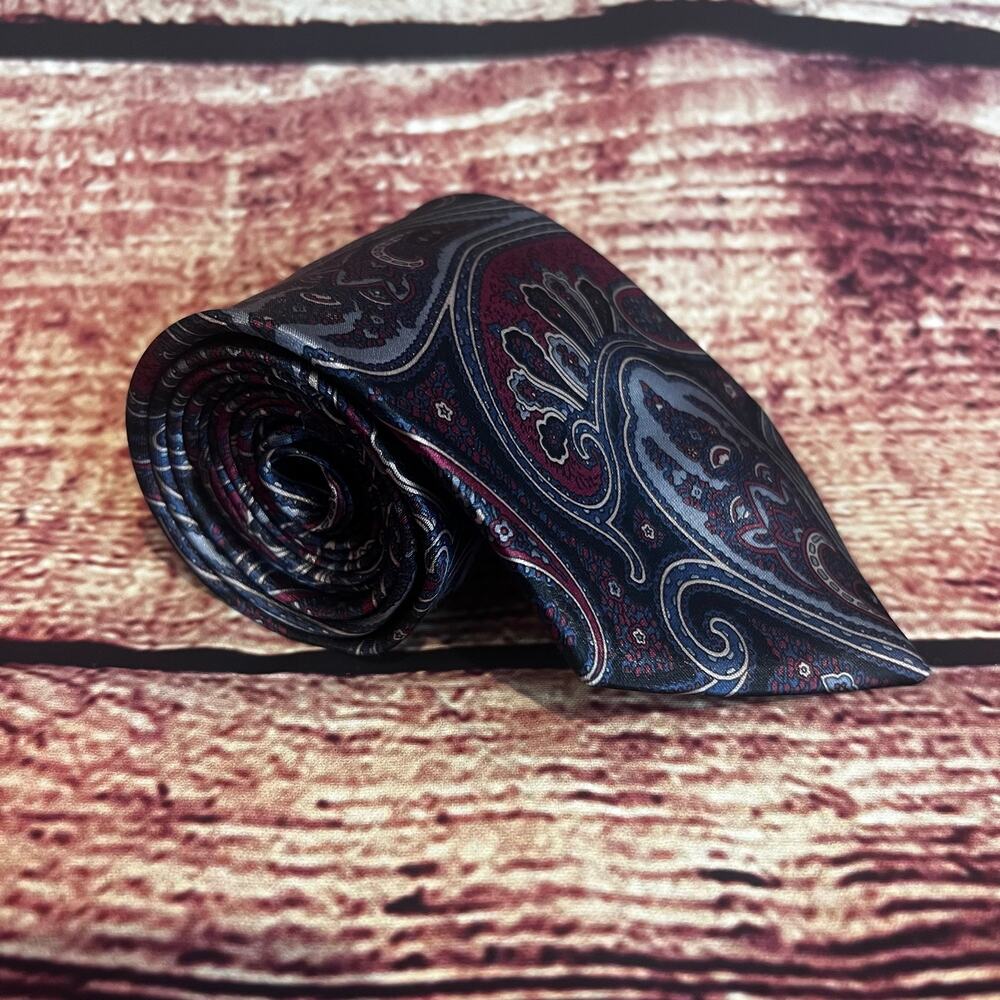 McGregor Polyester Skinny Tie 56x3.5 Paisley Purple Blue Abstract Necktie Classy